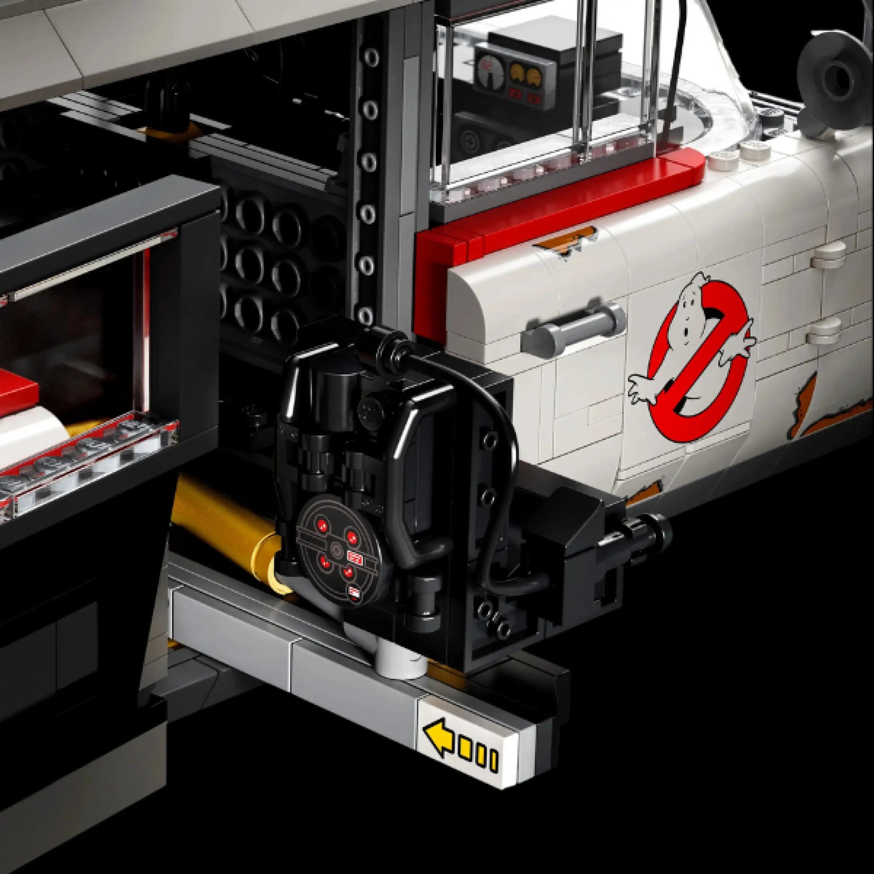 Ghostbusters Cadillac Ecto-1 (2352 Pieces)