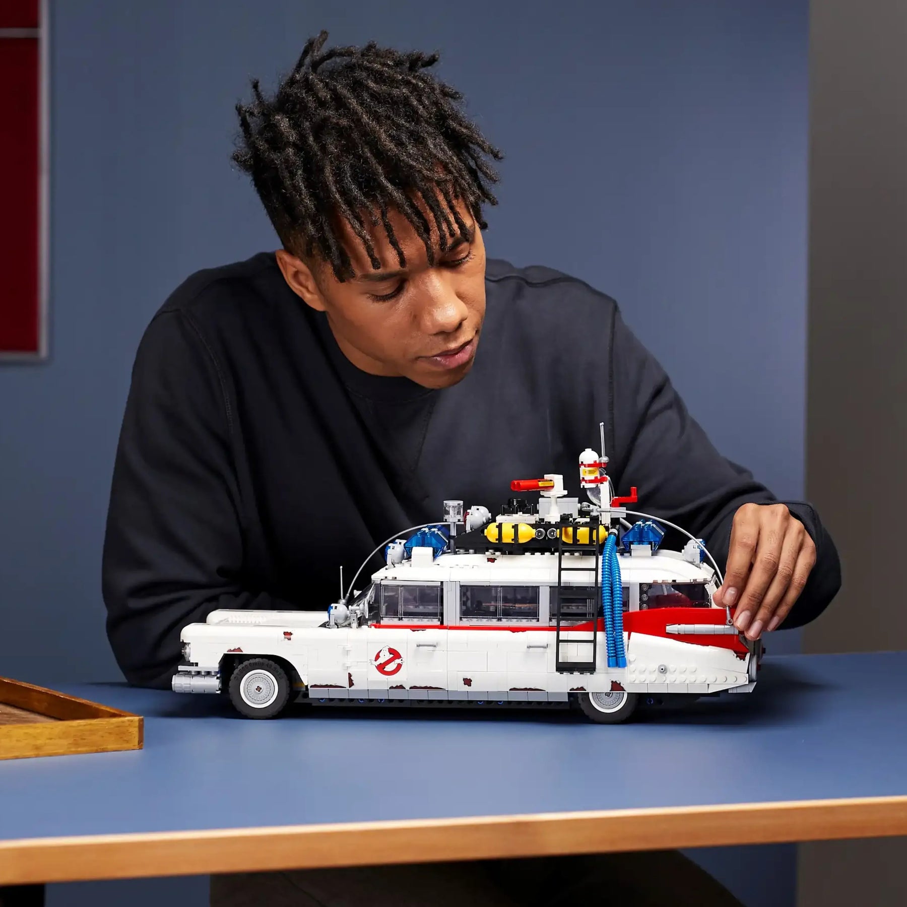 Ghostbusters Cadillac Ecto-1 (2352 Pieces)