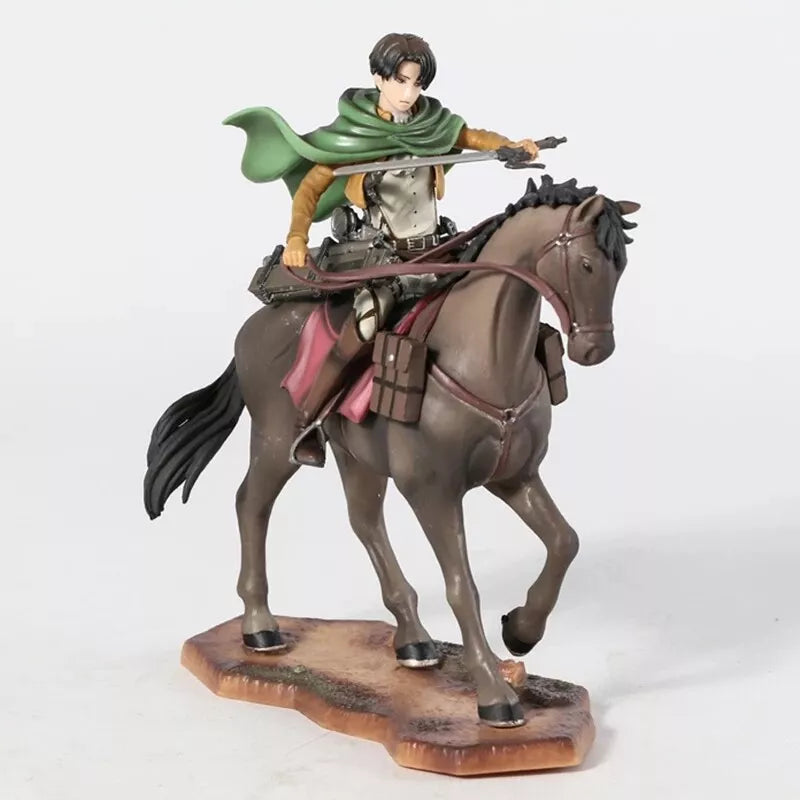 Attack On Titan : Captain Levi on horse 20 cm figure