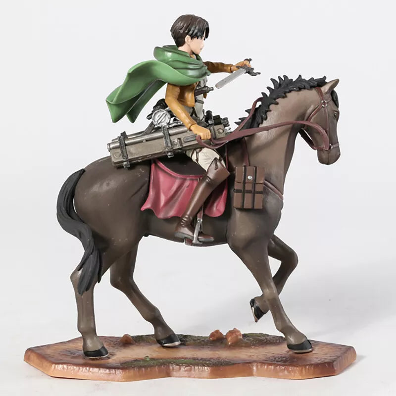 Attack On Titan : Captain Levi on horse 20 cm figure